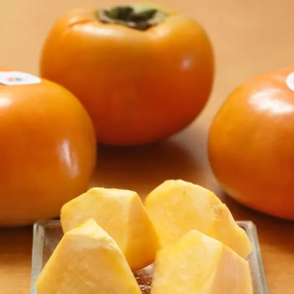 新北市農會真情食品館_御之丘【高山甜柿(9A6粒)X2盒】禮盒