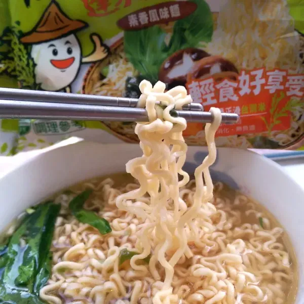 新北市農會真情食品館_農好蓬萊麵-素香風味麵(15包x67g/包)
