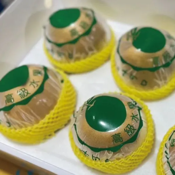 新北市農會真情食品館_卓蘭-褚譽新興梨7.5台斤(6粒裝)精緻禮盒